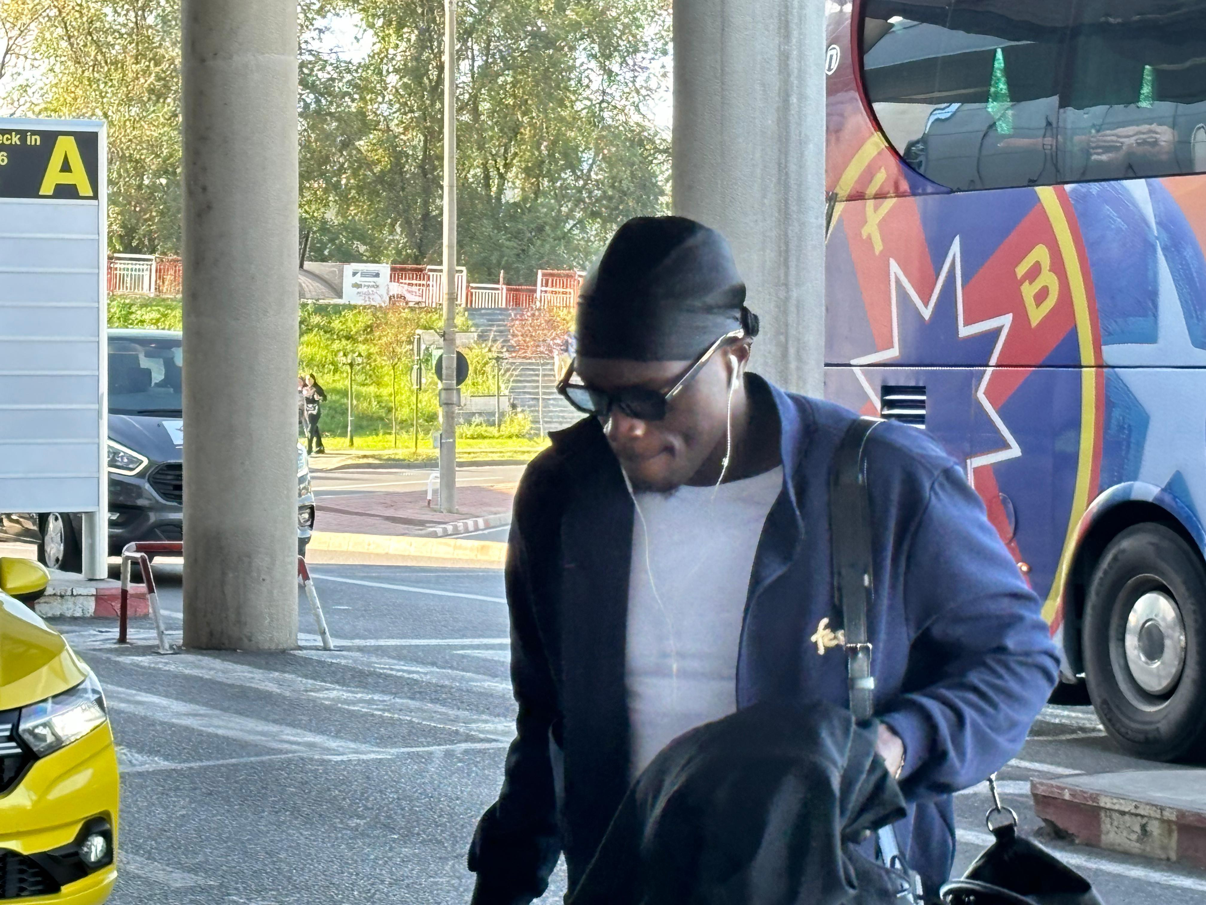 Joyskim Dawa, sfătuit de un star din fotbalul mare: &rdquo;&Icirc;mi e foarte bun prieten!&rdquo;